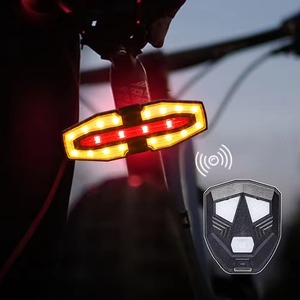 USB şarj edilebilir plastik bisiklet LED ön arka işık seti su geçirmez uzaktan kumanda dönüş sinyali akülü - Product Image 6