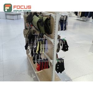 Vitrina con Cerradura de Alta Calidad para Tienda Minorista, Servicio de Diseño 3D, Tienda de Ropa - Product Image 1