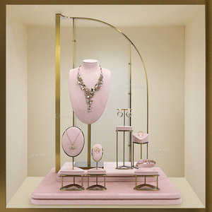 Shero-Présentoir à bijoux en cuir suédé rose pour bracelets, colliers et colliers - Product Image 2