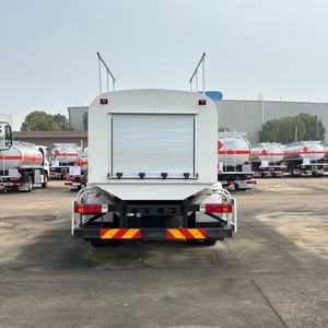 Petit camion-citerne FAW 4x2 5000L diesel/essence, camion-citerne à carburant 6CBM, camion-citerne mobile, véhicule de ravitaillement mobile - Product Image 5