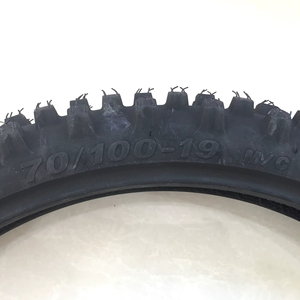 Neumático de Motocicleta KUMA K539 70/100-19, Nuevo Modelo 2026, Fabricación Vietnamita, Caucho Natural de Alta Calidad, Clasificación de Capas 4PR/6PR/8PR, Gran Venta - Product Image 1