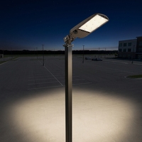 Luminaire LED d'extérieur CCT et puissance sélectionnables ETL DLC 5.1 140LPW, type Shoebox, pour parking, avec photocellule