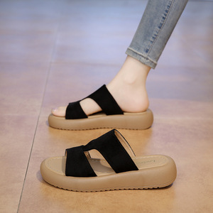 Nouvelles sandales d'été 2025 à semelle épaisse antidérapante et confortable pour femme, style rétro, polyvalentes, à semelle souple, pour la plage 916 - Product Image 4