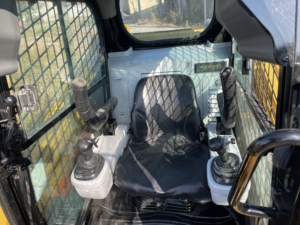 Second-Hand Used Caterpillar CAT 246C <b>MINI</b> Skid Steer Loader Low Hours KYB Hydraulic Pump Cummins Doosan Engine CE Certified - Product Image 4