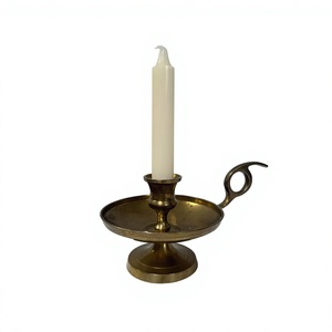 Chandelier moderne en laiton avec anse de maintien, finition dorée, pour la décoration lumineuse des événements à domicile et de mariages, en promotion - Product Image 1