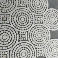 Mosaïque ronde en marbre blanc de Thassos, Grèce, mosaïque ronde en forme de pièce de monnaie