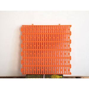 Nuevo diseño de superficie lisa que no daña a los cerdos Equipo de cría de cerdos Pisos de plástico para cerdos - Product Image 2