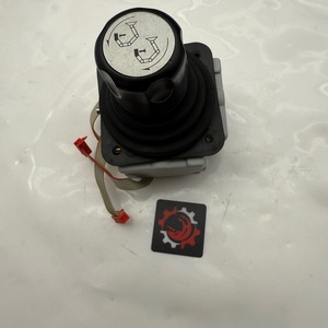 Control Remoto HBC <span class=keywords><strong>727</strong></span>/HBC 735 con Palanca de Operación Giratoria 481760, Garantía de 3 Años - Product Image 1