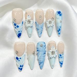 Faux Ongles Longs Stiletto Faits Main à Coller, Nude Bleu Marbré, Ondulation <span class=keywords><strong>Bulle</strong></span>, French Manucure, Fleur Blanche 3D, Lot de 10 Faux Ongles - Product Image 1
