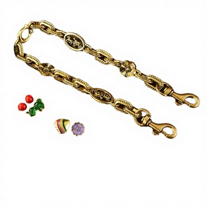 Portachiavi in Metallo con Ciondolo a Forma di Dinosauro e Ciliegia - Accessorio Personalizzato Impermeabile e Leggero per Borse e Portafogli da Donna - Product Image 4