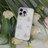 Coque de téléphone texturée avec décor papillon 3D en strass et perles, cadre d'appareil photo orné de diamants pour iPhone X 11 17 18 Samsung Redmi