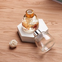 Diffuseur de parfum pour voiture de style luxueux 120 ml, désodorisant d'air, flacon en verre réutilisable avec bâtonnets en roseau