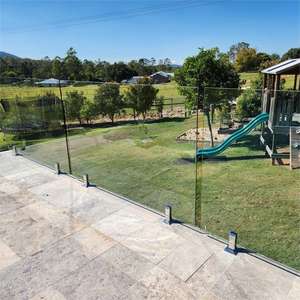 适用于住宅露台、阳台和楼梯项目的现代管状玻璃护栏系统 - Product Image 4