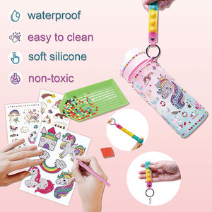 ชุดของเล่น DIY สร้างสรรค์สำหรับเด็ก ตกแต่งขวดน้ำของคุณเอง ชุดอุปกรณ์ศิลปะและงานฝีมือประดับเพชรพลอย - Product Image 2