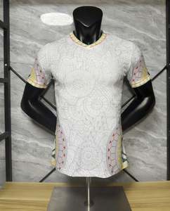 Venta al por Mayor de Fábrica, Uniforme de Fútbol Ligero de Verano para Adultos, Club 25/26, Jersey Personalizado, Traje de Entrenamiento 100% Poliéster, Pantalón Corto - Product Image 1