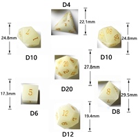 Ensemble de dés DND en pierres précieuses qui brillent dans le noir, 7 dés RPG en cristal, dés polyédriques lumineux pour jeux de table Donjons et Dragons
