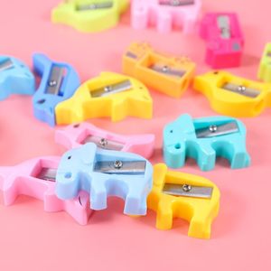 <span class=keywords><strong>Taille</strong></span>-<span class=keywords><strong>crayon</strong></span> mécanique portable en plastique, motif dessin animé mignon, 44x60mm, pour enfants, décoration <span class=keywords><strong>de</strong></span> <span class=keywords><strong>table</strong></span>, vente en gros usine - Product Image 4
