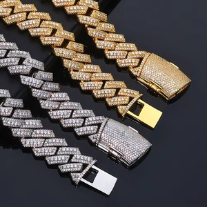 Cadena Cubana Pesada de Moissanita VVS1 que Pasa la Prueba del Diamante, Certificada, Oro Vermeil de 18K, Plata 925, Joyería Hip Hop de Miami - Product Image 5