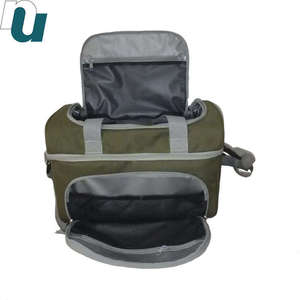 Bolsa Térmica Personalizada de Gran Capacidad para Hombre con Compartimentos Secos y Húmedos y Forro Extraíble, Etiquetada Personalizada para Ocio - Product Image 2