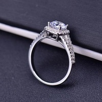 BOHAN Bague de Fiançailles et de Mariage Romantique en Argent Sterling Plaqué Or Rose avec Diamant CZ 1ct à Haute Teneur en Carbone et Sertissage Griffe Halo