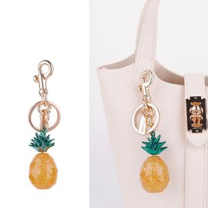 Llavero Mosquetón Unisex al por Mayor con Diseño de Fresa, Colgante Metálico de Lujo Ligero para Bolsos de Mujer y Coches - Product Image 4