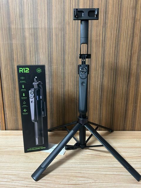R12 Intelligent Selfie Stick Tripod - AI Face Tracking Stand Tripod - Live Streaming Panorama Mount Anti-Shake Device R12