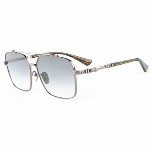 แว่นกันแดดทรงนักบินสำหรับปั่นจักรยาน ดีไซน์บาง น้ำหนักเบา ขนาดใหญ่พิเศษ สำหรับผู้หญิงและผู้ชาย แบรนด์ดัง คุณภาพสูง เหมาะสำหรับกิจกรรมกลางแจ้ง เช่น ขี่จักรยาน เล่นกอล์ฟ  พร้อมโลโก้แบรนด์ - Product Image 3