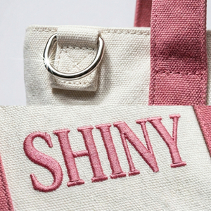 Borsa Tote in Tela Resistente SHINY con Logo Personalizzato, Manico a Scatto e Anello a D per Shopping Quotidiano, Spiaggia, Viaggi, Studenti - MOQ <span class=keywords><strong>Basso</strong></span> - Product Image 4