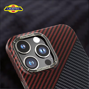 Étui de téléphone en fibre de carbone Laudtec SJK379 pour iPhone, design blindé, antichoc, noir et rouge, protection mobile - Product Image 4