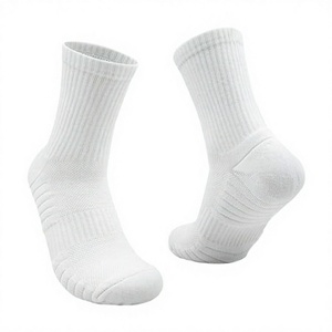 <b>Men's</b> <b>White</b> Crew <b>Socks</b> Knitted Solid Color Breathable <b>Sports</b> Cushion Daily Wear <b>Socks</b> - Product Image 1