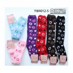 Calzini stampati in mezza velluto retrò sportivo quotidiano ODM One Fit antiscivolo monouso in poliestere Spandex stampa digitale con fondo - Product Image 1