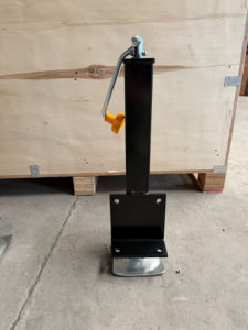 Nouveau support de levage carré soudé <span class=keywords><strong>en</strong></span> acier Q235B certifié CE pour remorque, avec jambe de support amovible et levage par manivelle robuste pour tondeuse de jardin - Product Image 1
