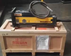 Para el tipo de caja de martillos hidráulicos Soosan SQ10 con características estándar Garantía de un año en el equipo del cuerpo principal - Product Image 2