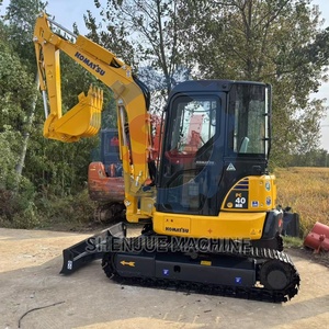 Mini-excavatrice Komatsu PC40 de 4 tonnes d'occasion importée du Japon de haute qualité, excavatrice hydraulique en bon état, prête à l'emploi, faible nombre d'heures de fonctionnement - Product Image 6