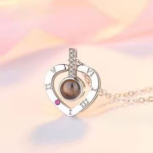 Colliers intelligents Diamant Coeur Amoureux Jour Pendentif Colliers Creative 100 Langues Je T'aime Mémoire Projection Collier - Product Image 4