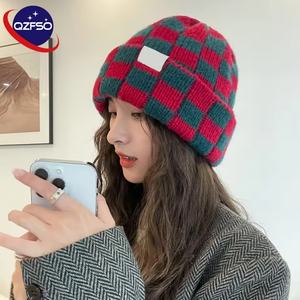 QZFSO, venta al por mayor, gorra bordada a cuadros de tablero de ajedrez tejida a la moda para mujer, gorro de punto de Hip Hop, gorros cálidos suaves de invierno - Product Image 1
