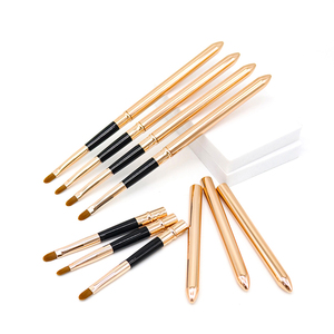 Brosse <span class=keywords><strong>à</strong></span> <span class=keywords><strong>lèvres</strong></span> Cheveux Synthétiques avec Capuchon Portable Rouge <span class=keywords><strong>À</strong></span> <span class=keywords><strong>Lèvres</strong></span> <span class=keywords><strong>Rétractable</strong></span> Boutique Cosmétique <span class=keywords><strong>Pinceau</strong></span> De Maquillage - Product Image 1