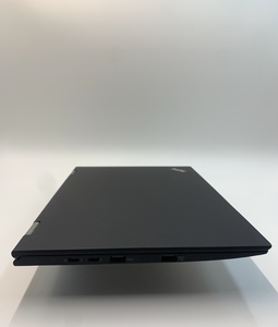 Laptop Aziendale di Grado A+ Intel Core I7 7a Gen 8GB RAM 256GB SSD 14\" Windows 10 Usato Lenovo Thinkpad Yoga 2017 Notebook - Product Image 5