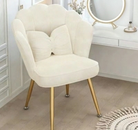 Fauteuil de maquillage en peluche doré, style décontracté et luxe léger, avec dossier, pour chambre à coucher, dortoir, maison, ou comme chaise de coiffeuse, populaire auprès des influenceurs