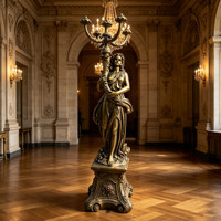 Lampe sur pied en bronze coulé, sculpture de dame, style européen classique, pour décoration de hall de villa, sur mesure