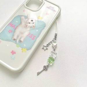 Lindos amuletos para teléfono de trébol de la suerte hechos a mano, llavero de cristal, llavero de cuentas dulce y femenino, colgantes para bolso Y2K - Product Image 3