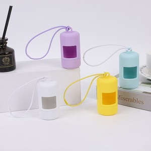 Dispensador de Bolsas para Excrementos de Mascotas, Portátil, de HDPE Reforzado, Recogedor de Desechos Caninos con Asa de Cuerda, Múltiples Colores, para Uso en Exteriores - Product Image 4