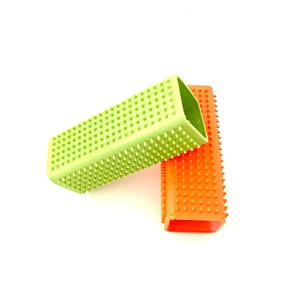 JoyDetail Brosse rectangulaire pour poils d'animaux, mini brosse en silicone pour enlever les poils d'animaux, pour lavage de voiture, tapis, vente en gros - Product Image 2