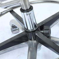 Tabouret en forme de selle pour hommes et femmes, chaise dentaires ergonomique en cuir Pu, pivotante et ajustable