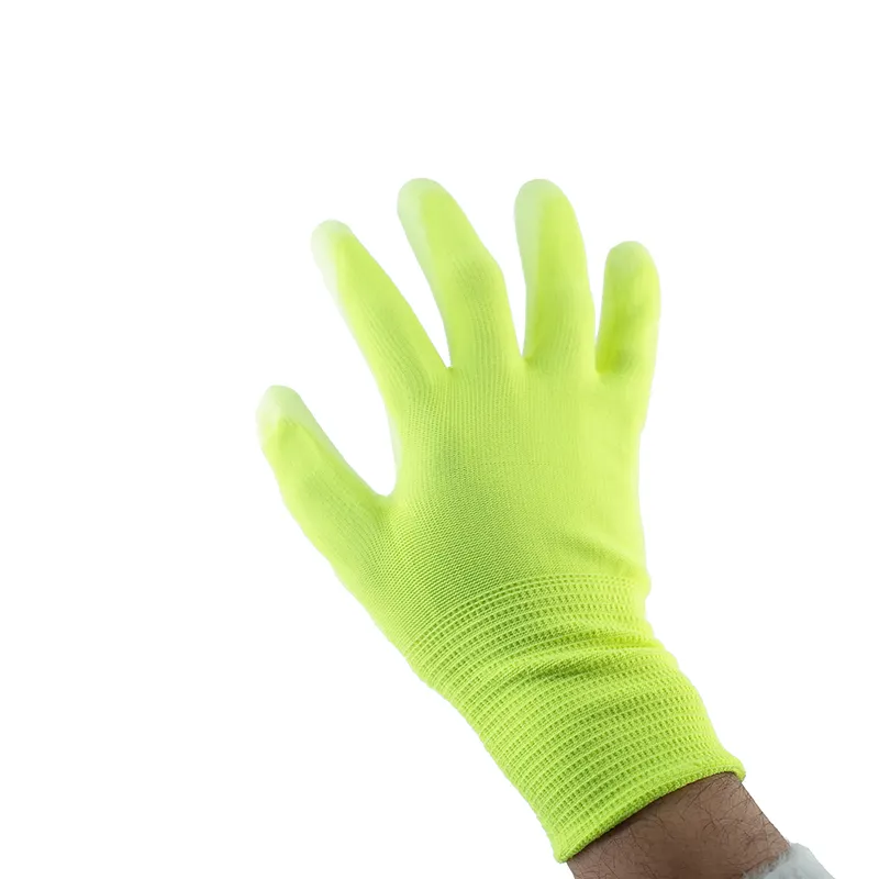 Оптовая Продажа с фабрики 13 г зеленые нейлоновые Полиуретановые защитные перчатки с покрытием из полиэстера