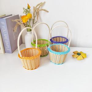 Panier de rangement en rotin tressé avec poignée ronde, mini panier coloré pour coffret cadeau cosmétique - Product Image 4
