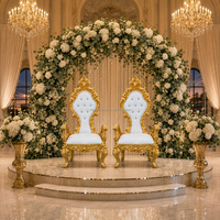 Chaise Trône Dorée pour Mariage, Chaise Royale pour Roi et Reine, Cadre Sculpté, Revêtement Blanc, Boutons en Cristal pour Événements, Banquets, Hôtels