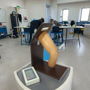 Modelo de inyección de articulación de codo electrónico de PVC avanzado, simulador de entrenamiento intraarticular para enfermería, tipo de educación médica - Product Image 6