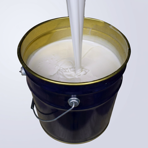 HOANGMINH EXIM Concentré de latex de caoutchouc naturel 60% HA Qualité moulage Qualité médicale Usage industriel Chine Résistance à la traction 30 MPa - Product Image 1