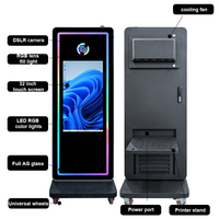 Cabina de Fotos Premium para Exteriores con Pantalla Táctil de 32 Pulgadas, Resistente al Agua y al Polvo IP65, con Mini PC y Ventilador Integrados